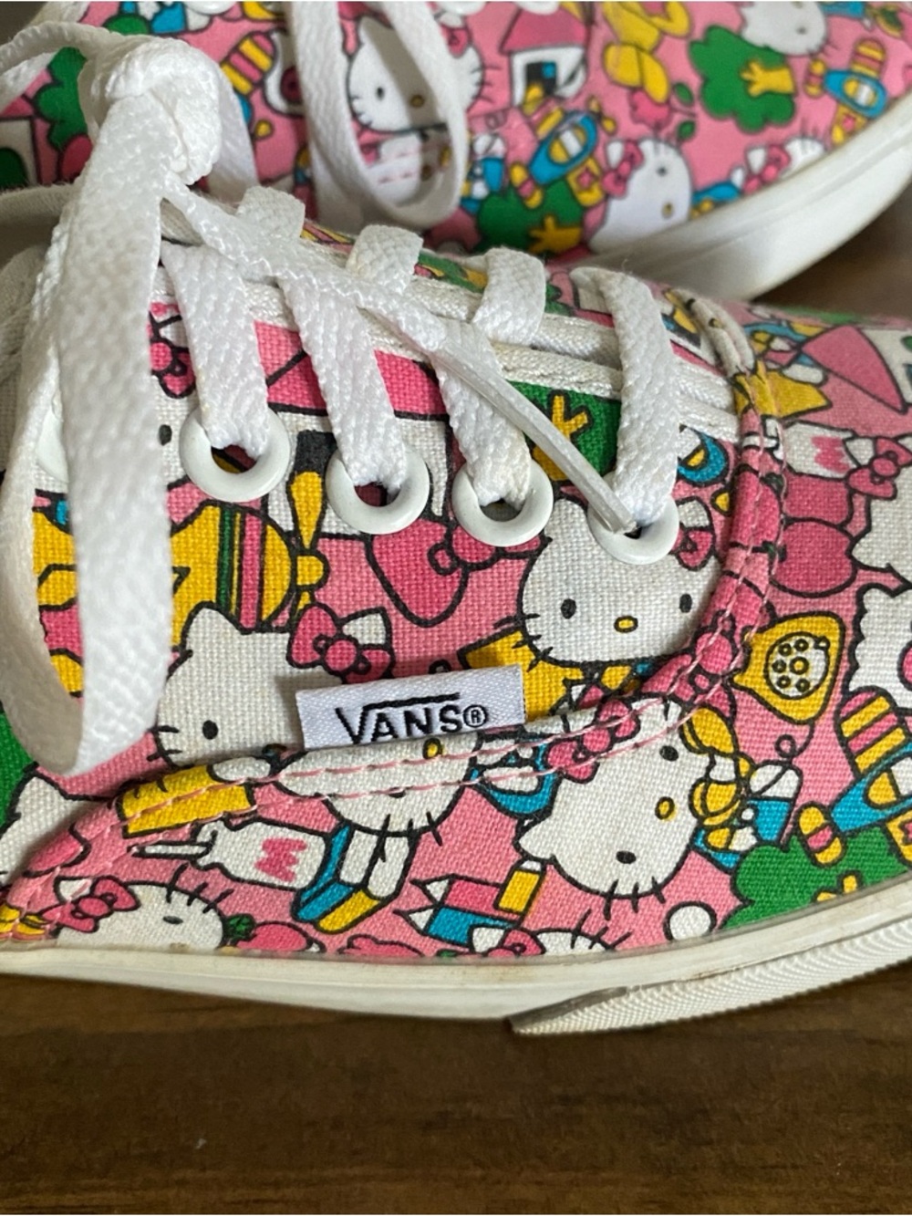 VANS - Hello Kitty - Pink Printed Lace-Up Sneakers